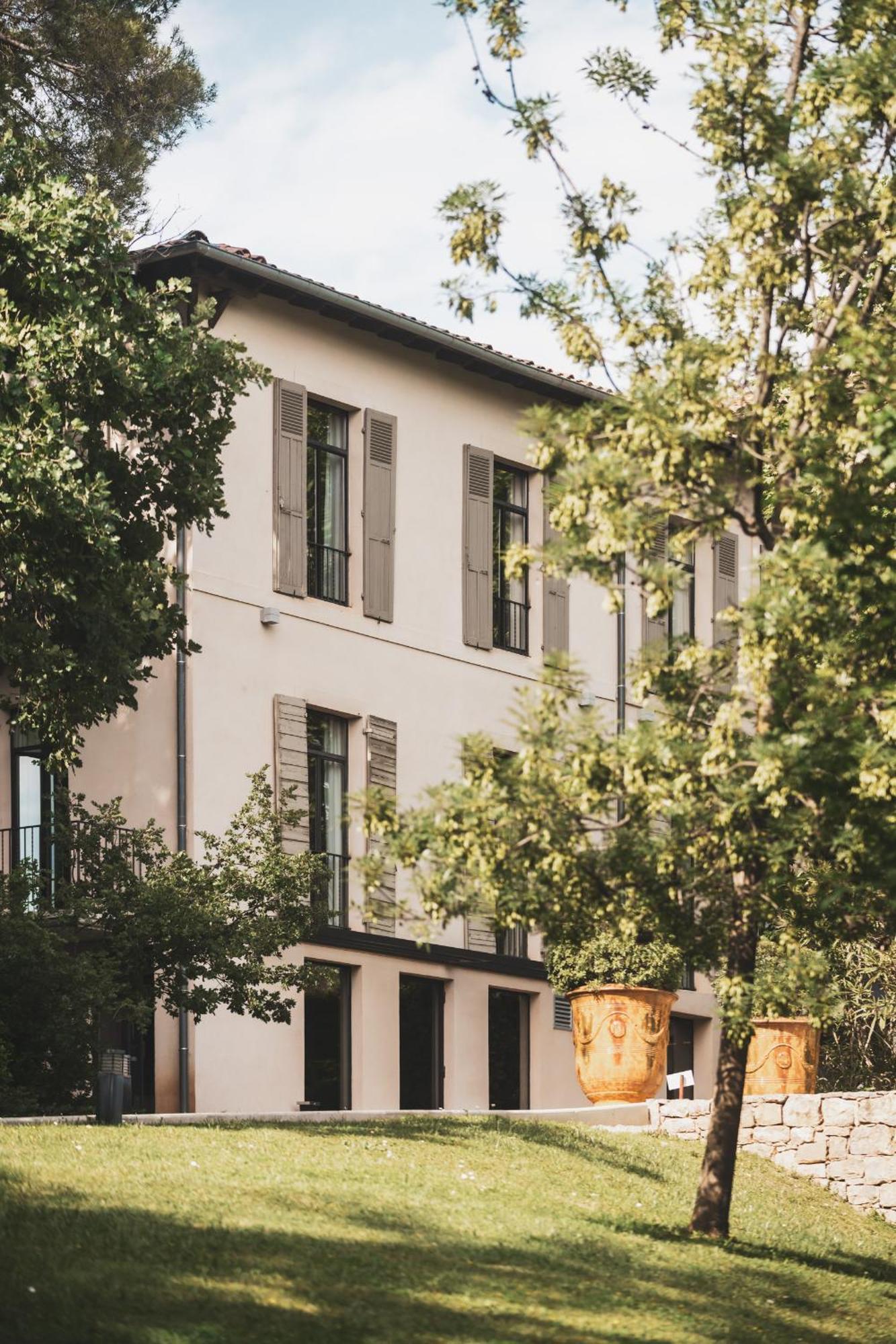 Les Lodges Sainte-Victoire Hotel & Spa Le Tholonet Exterior photo